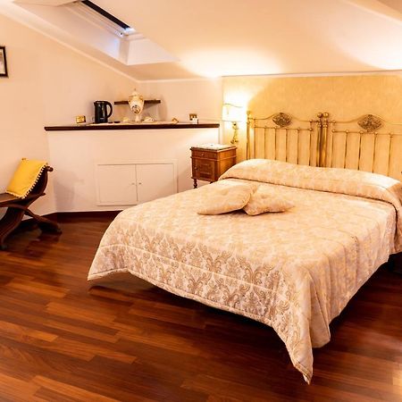 Real Borbone Bed & Breakfast Caserta Bagian luar foto