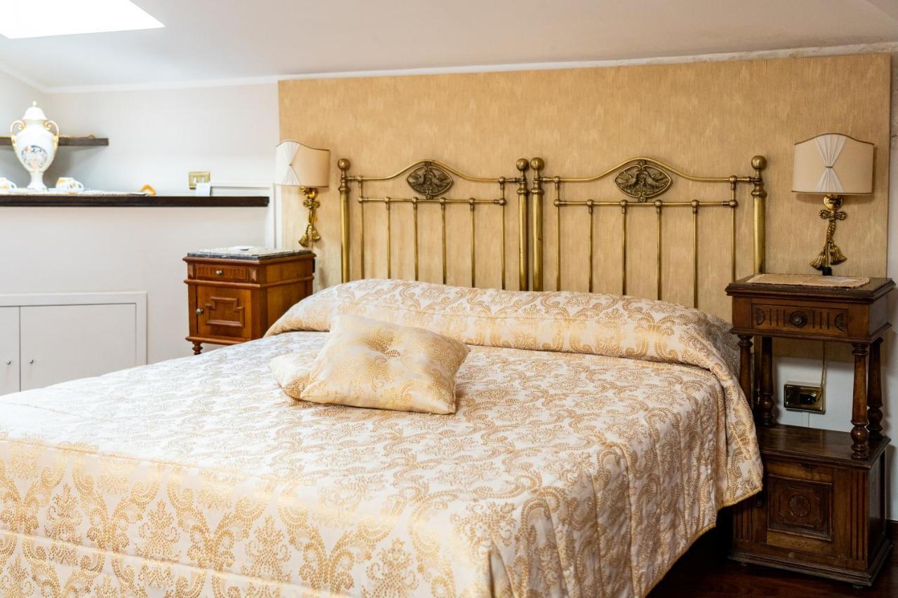 Real Borbone Bed & Breakfast Caserta Bagian luar foto