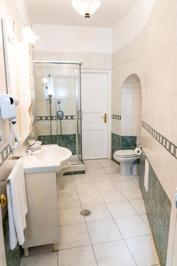 Real Borbone Bed & Breakfast Caserta Bagian luar foto